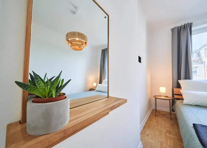 Live In The Heart Of Hamburg.