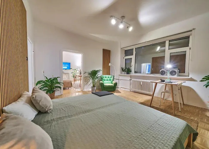 Apartment Live In The Heart Of Hamburg. *